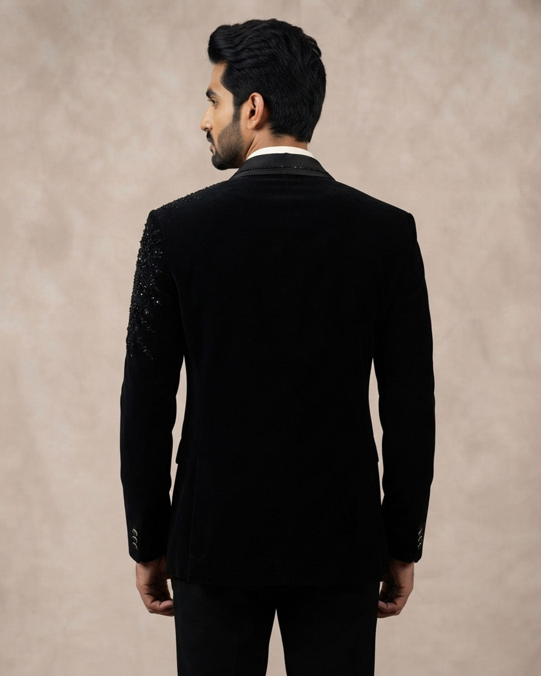 Embroidery Tuxedo 5pcs Suit